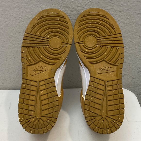 Size US - 8  / EUR 39 NIKE Dunk Low Next Nature Phantom / gold- DN1431-001 - Picture 9 of 9